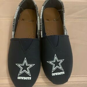 Dalllas Cowboys  Tom Ike women’s slippers size medium